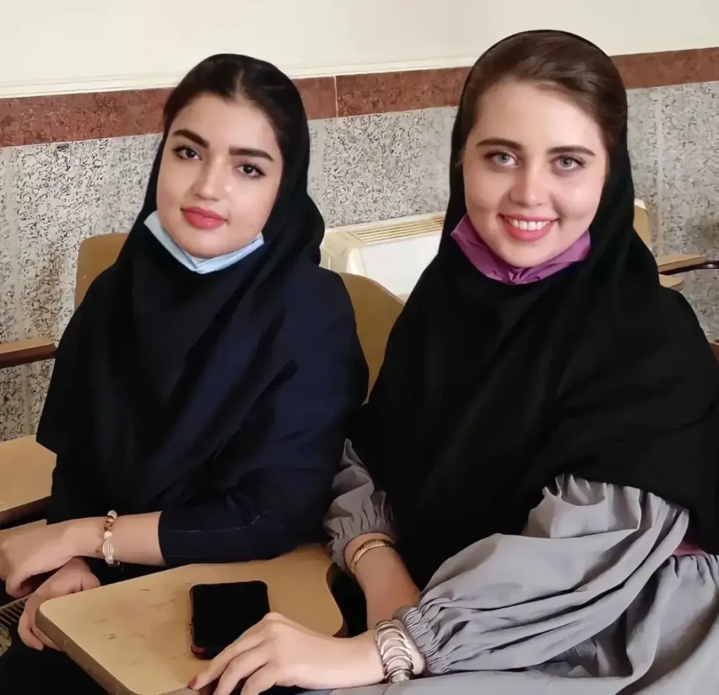 خرید صندلی مامایی بدون کنکور 6 دانشجویان خرید صندلی مامایی بدون کنکور از موسسه صندلی فوری